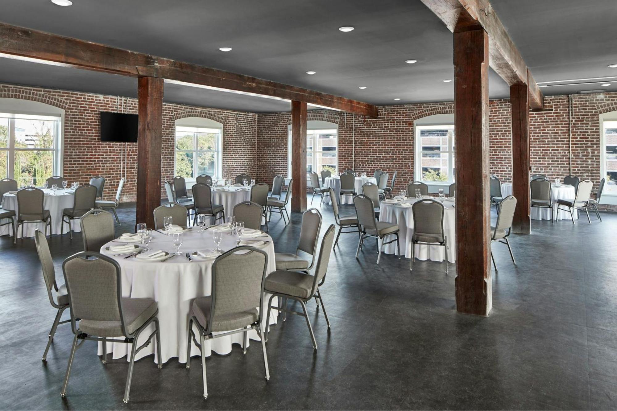Aloft At Coastline Center Hotel Wilmington