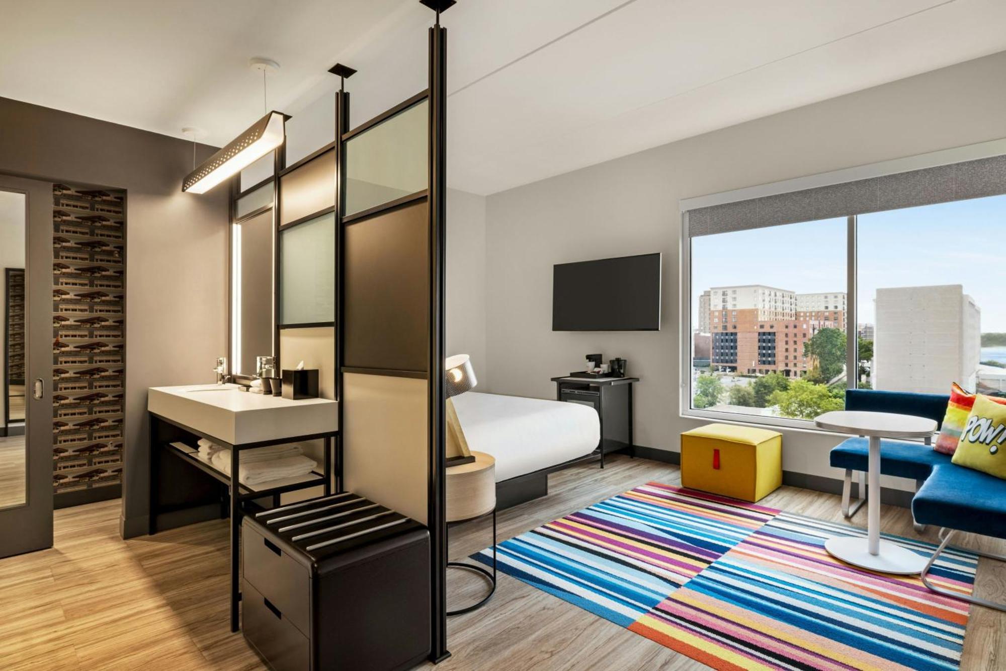 Hotel Aloft At Coastline Center Wilmington